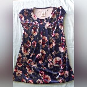 ‼️5 items for $8‼️Floral Navy Kids Casual Dress